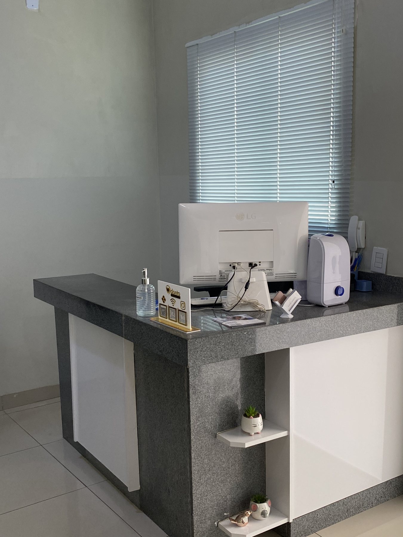 Balc&atilde;o da recep&ccedil;&atilde;o